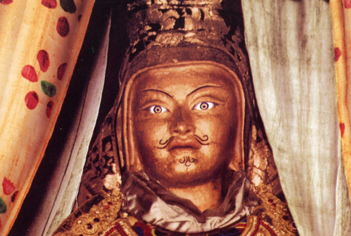 Guru Rinpoche (2)